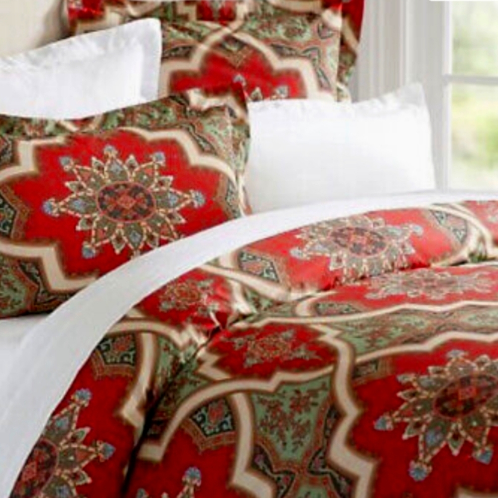 Pottery Barn Red and Green Medallion Duvet Cover